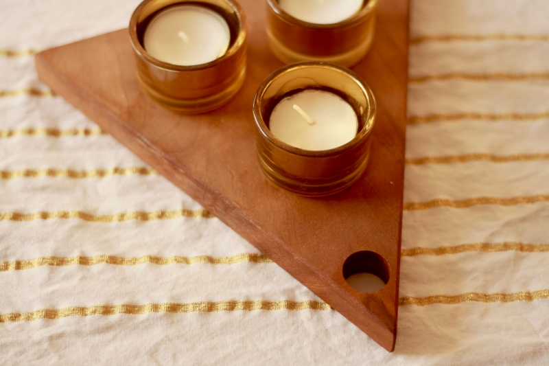 Candles for a fall-themed dining room - LightsOnline Blog