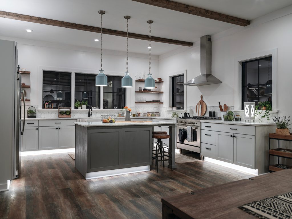 Is Your Kitchen Ready for Holiday Entertaining? - LightsOnline Blog