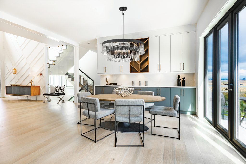 How to Select a Chandelier for Today’s Dining Areas - LightsOnline Blog